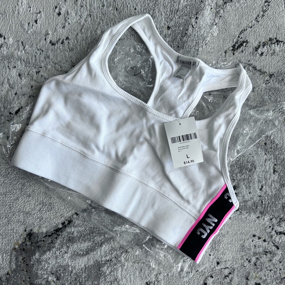 NWT Forever 21 Low Impact - NYC Graphic Sports Bra - Picture 2 of 10